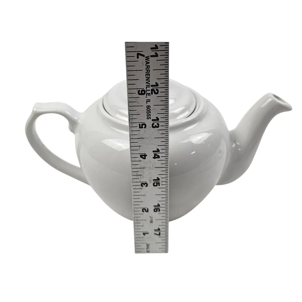 BIA Cordon Bleu White Porcelain Teapot with Lid Made in Brazil Classic Glossy